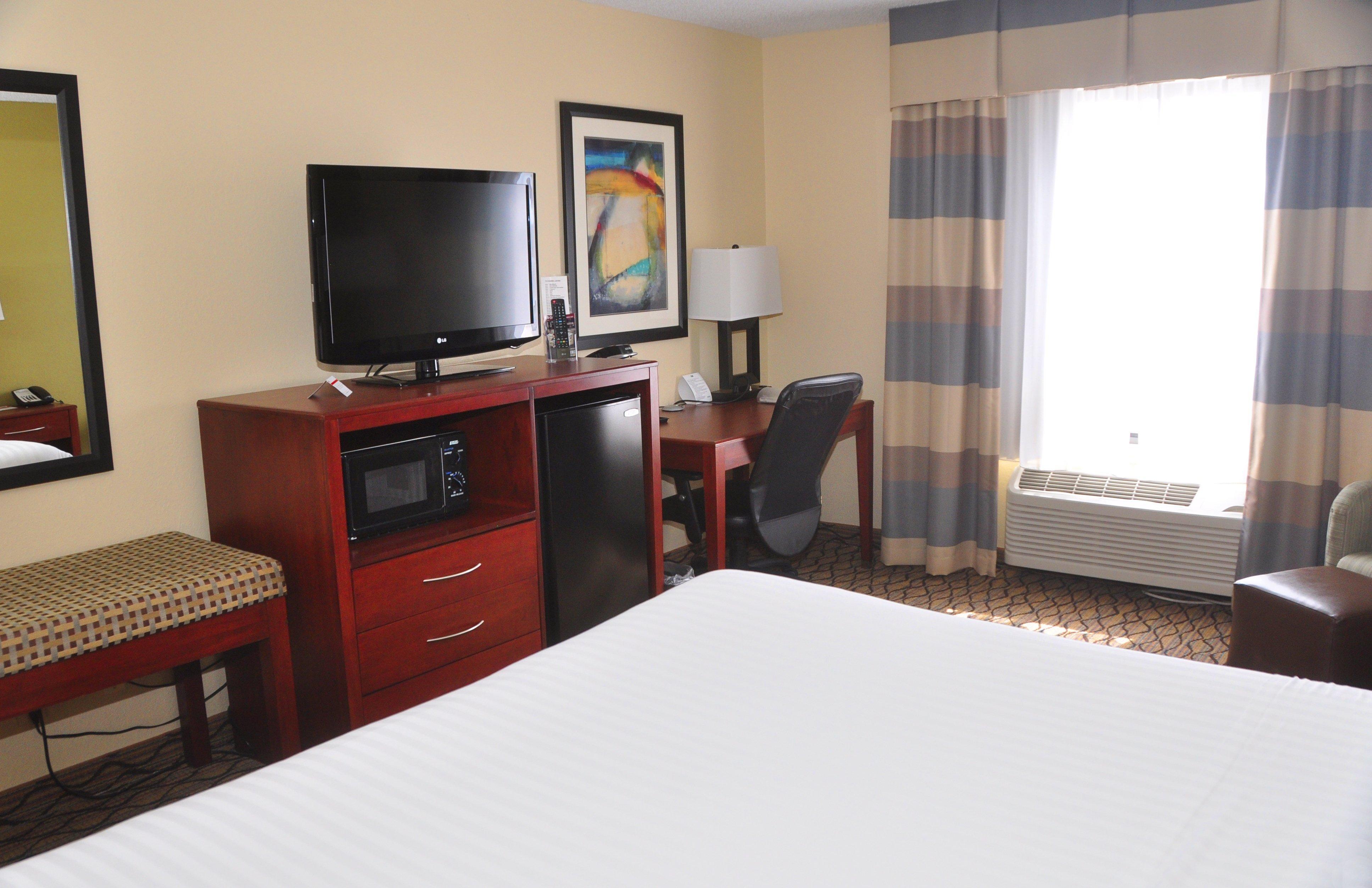 Holiday Inn Express Hotel & Suites Lancaster Exterior foto