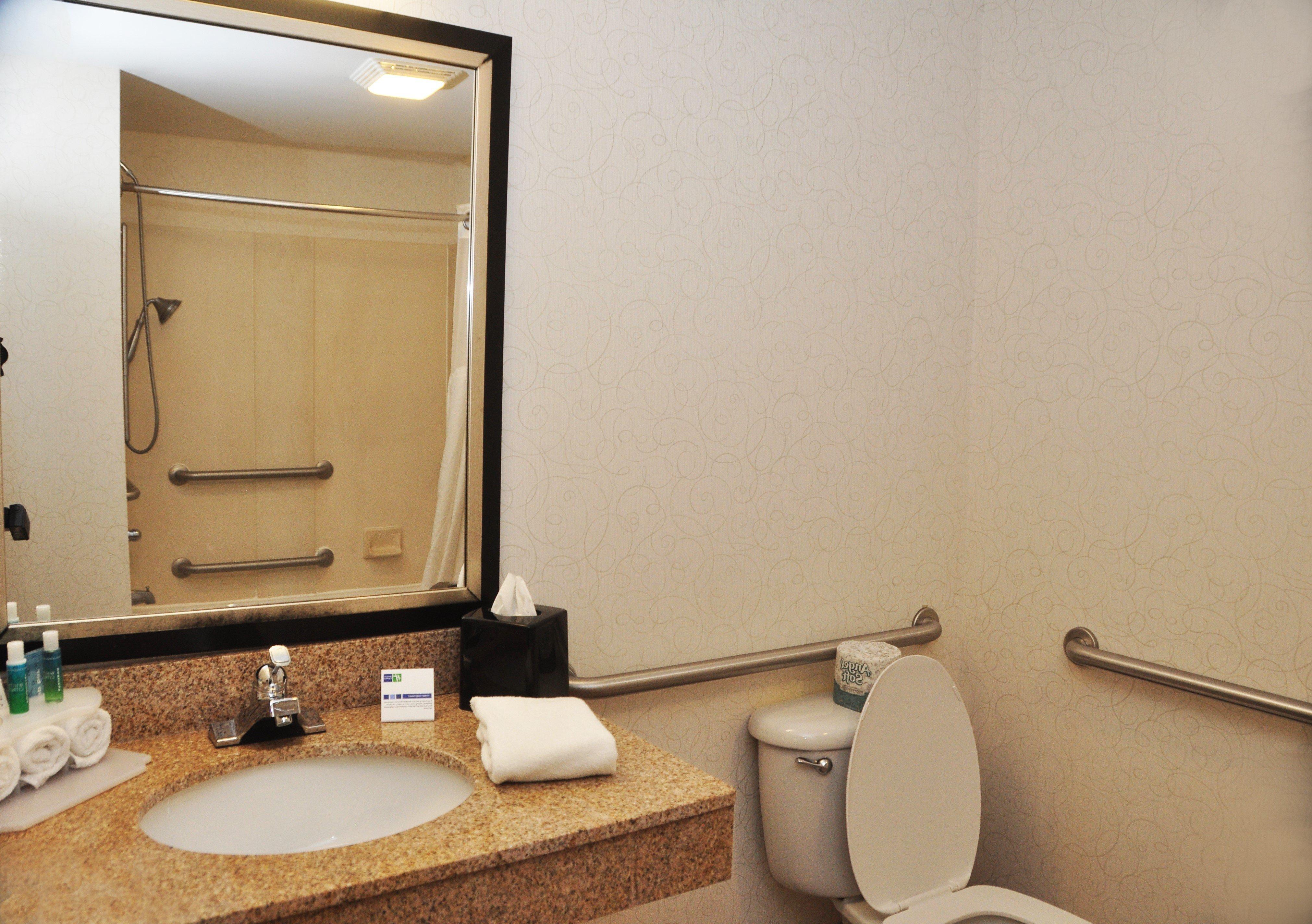 Holiday Inn Express Hotel & Suites Lancaster Exterior foto