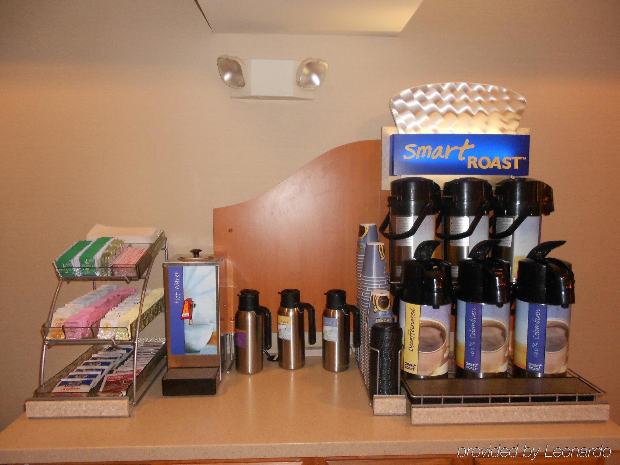 Holiday Inn Express Hotel & Suites Lancaster Restaurant foto