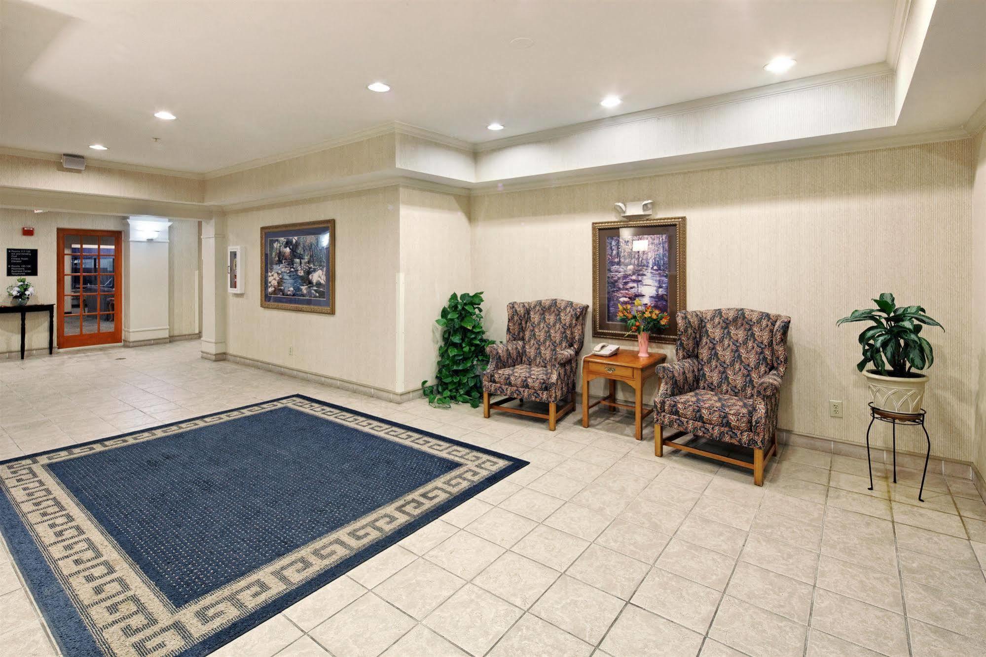 Holiday Inn Express Hotel & Suites Lancaster Interior foto